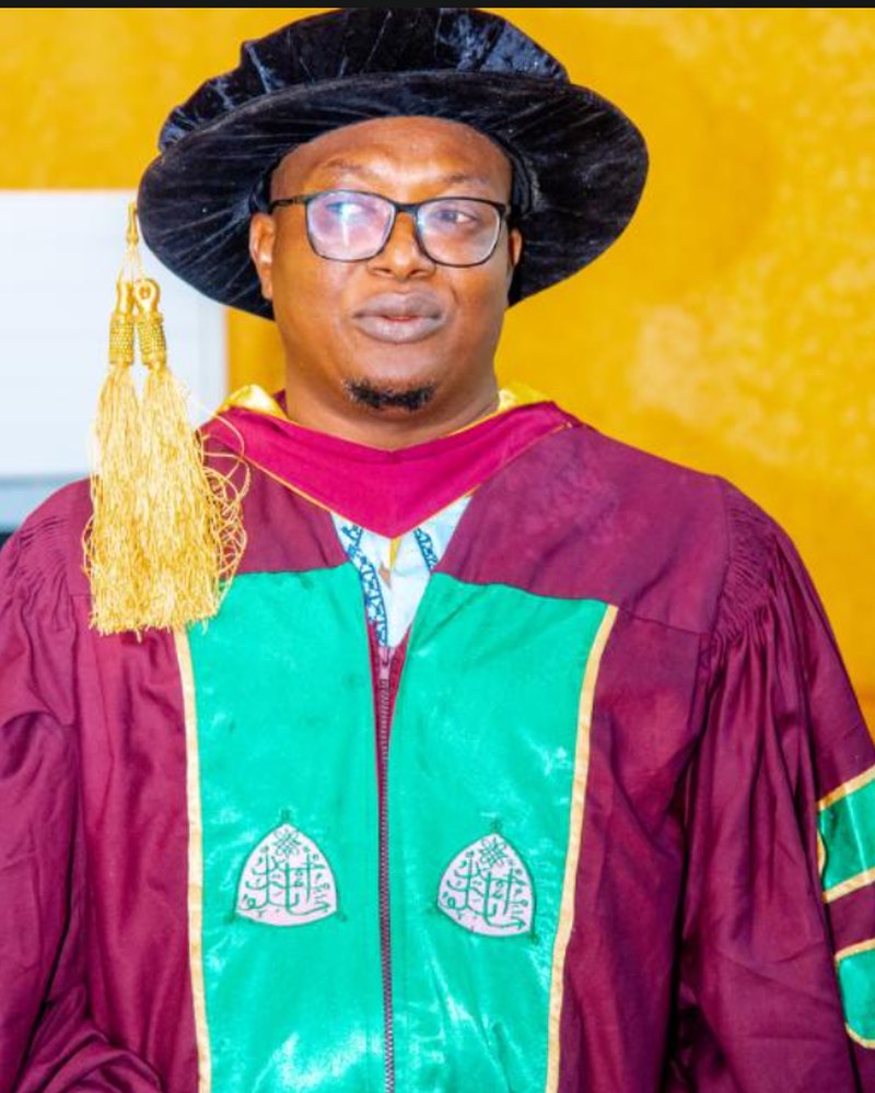 Portrait of Dr. Tahir Ahmad